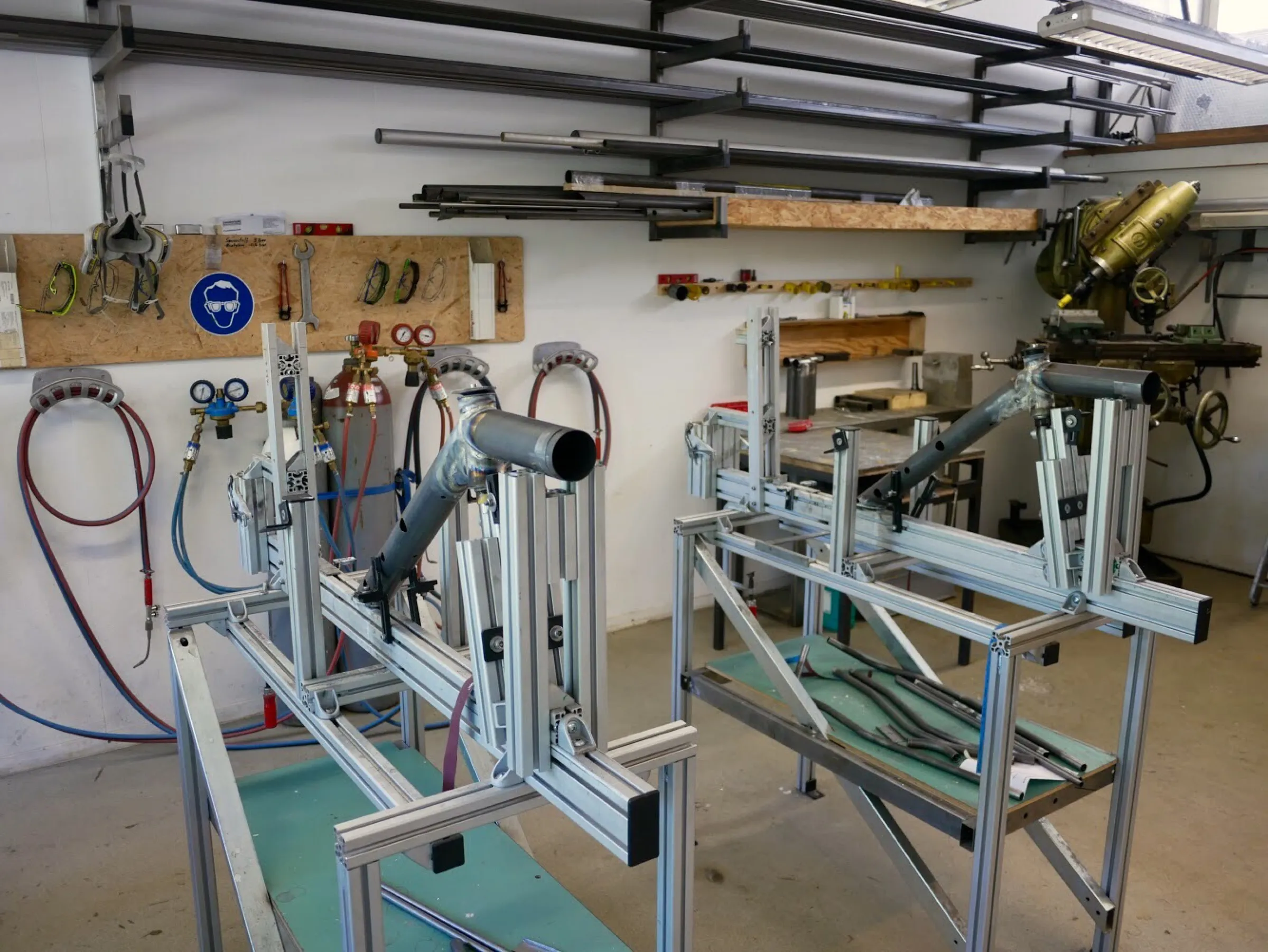 Rahmenlehren in der Manufaktur Muttenz